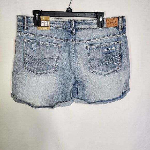 Aeropostale Womens Shorts Sz 12 Boyfriend Blue Destroyed Denim Cuffed 4.5 Inseam - Picture 3 of 11